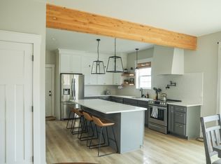 671 Lynch Ln, Yakima, WA 98903