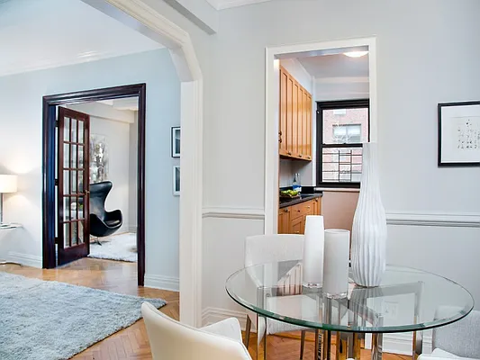 Sold by Sotheby's International Realty | media 5