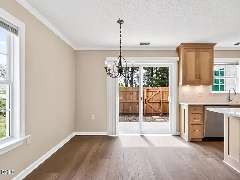 101 Harbor Haven Dr — Photo 8