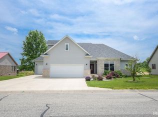 572 W Thornridge Way, Spencer, IN 47460