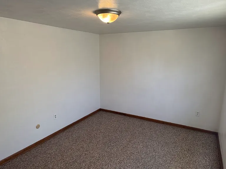 245 Laurel Dr #2 — Photo 9