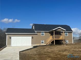 21383 Kammeyer Rd, Defiance, OH 43512