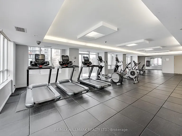 140 Simcoe St #Penthouse 09 — Photo 30