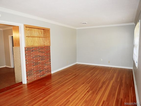 3rd image of 711 Forestdale Dr