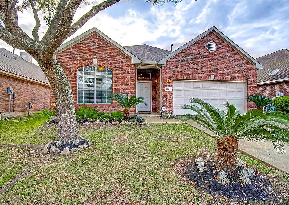 1st image of 13811 Naples Park Ln