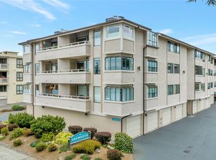 1113 5th Ave S APT 305, Edmonds, WA 98020