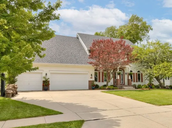 5970 Beechtree Dr, West Des Moines, IA 50266
