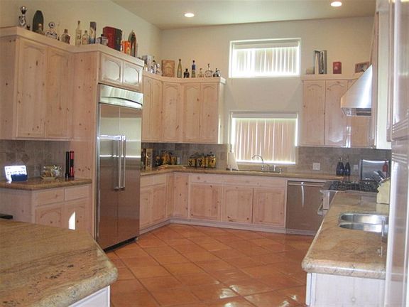 3rd image of 9824 Dove Ln