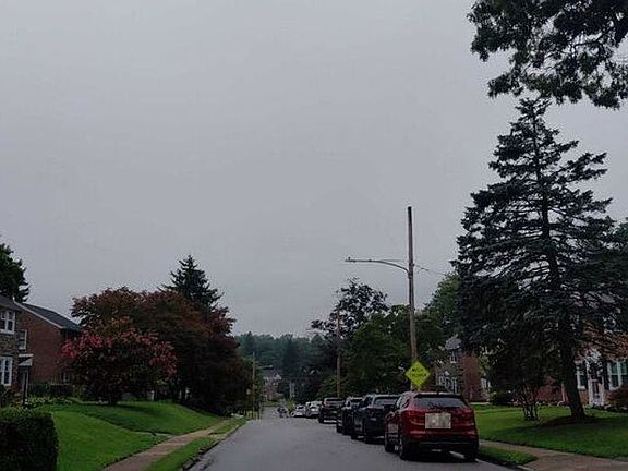 3rd image of 27 Congress Ave