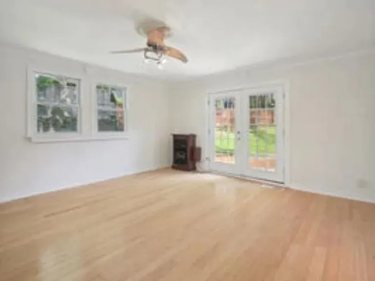 8413 Spencer Ct — Photo 11