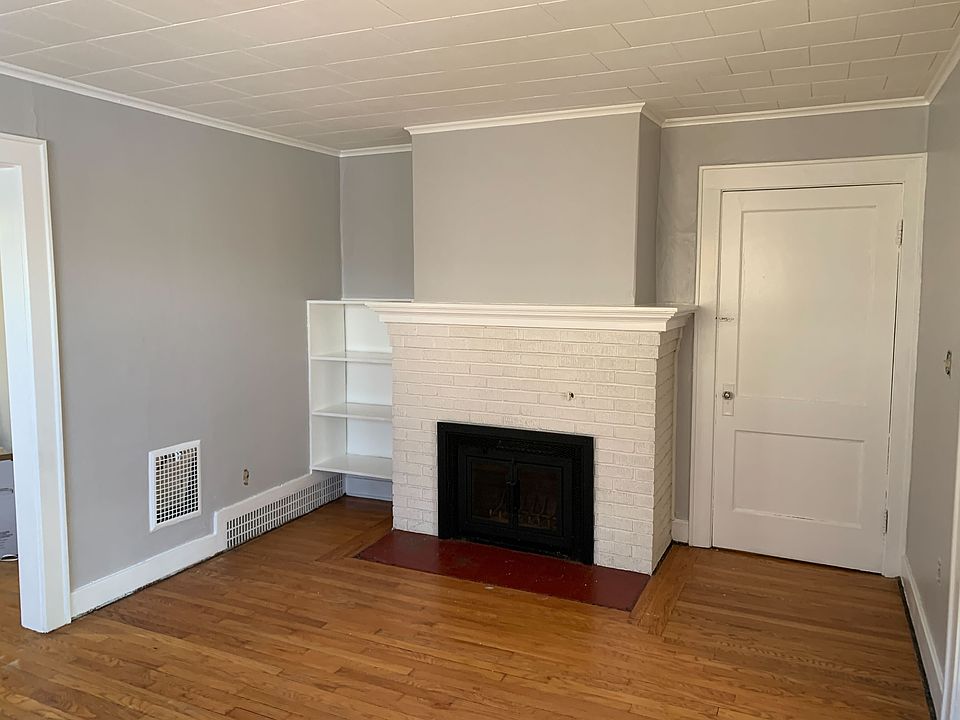 1st image of 267 Stafford Ave