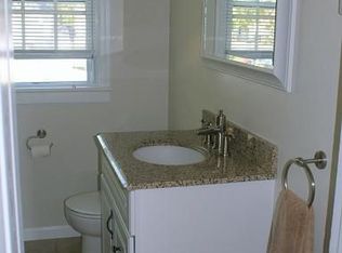 135 Kingston Ave, Barrington, NJ 08007
