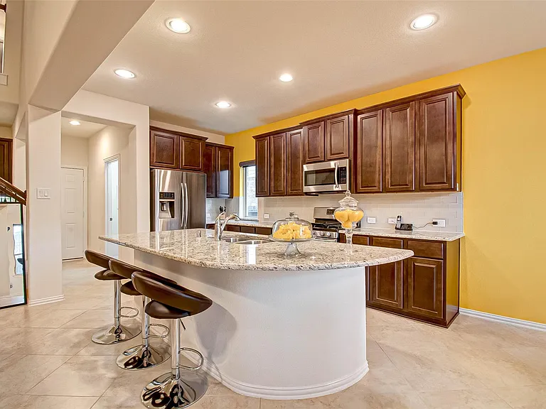 8219 Peppervine Ct — Photo 13