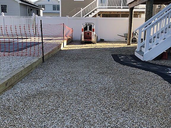 3rd image of 425B Coolidge Ave