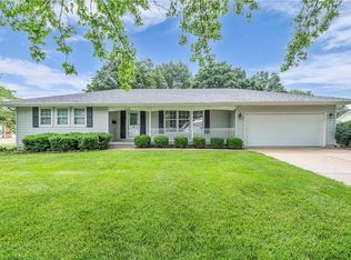 115 S Maple St, Norborne, MO 64668