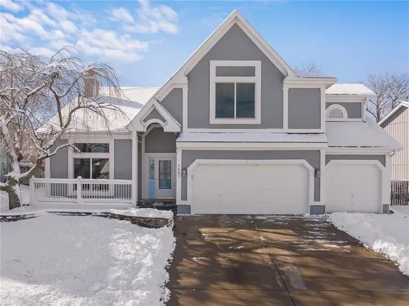 1663 N Hunter Dr, Olathe, KS 66061