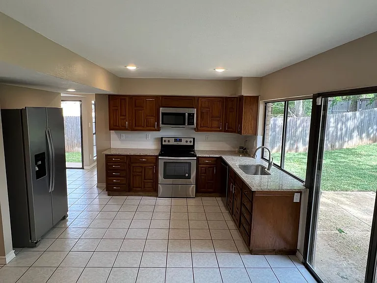 6700 Forestview Dr — Photo 13