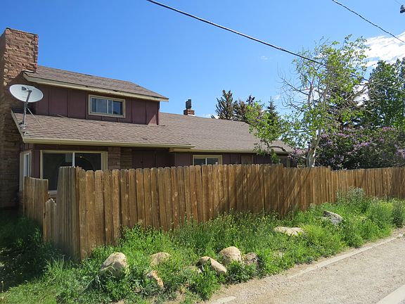 2nd image of 135 E 2nd St