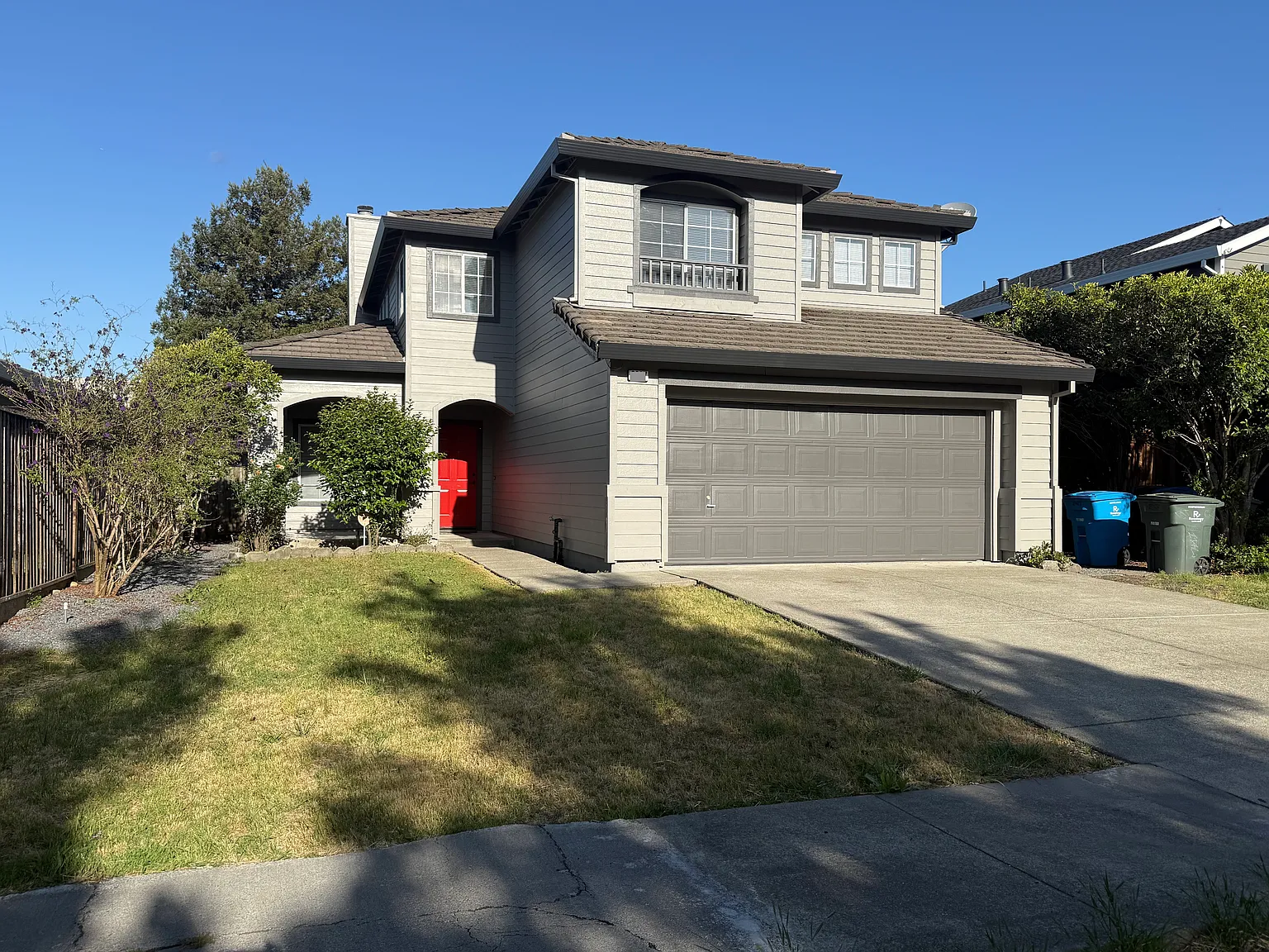 2027 Bedford St — Photo 1