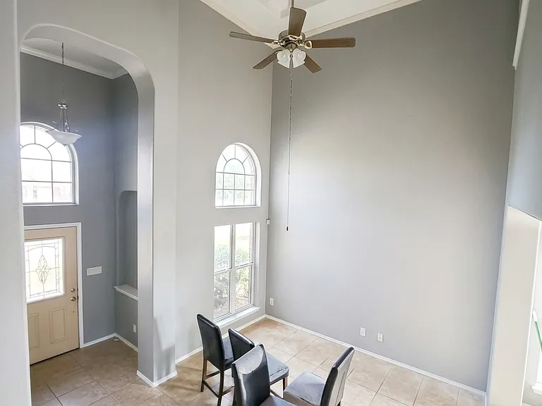2307 Sage Dr — Photo 10