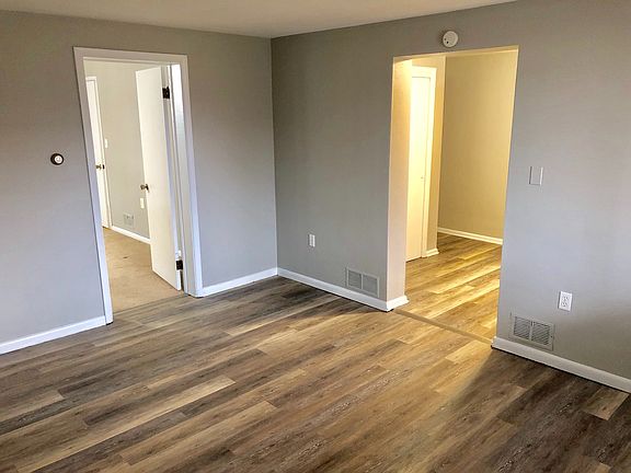 4th image of 618 Beechwood Ave #1