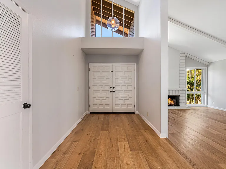 1316 Avenida De Cortez — Photo 8