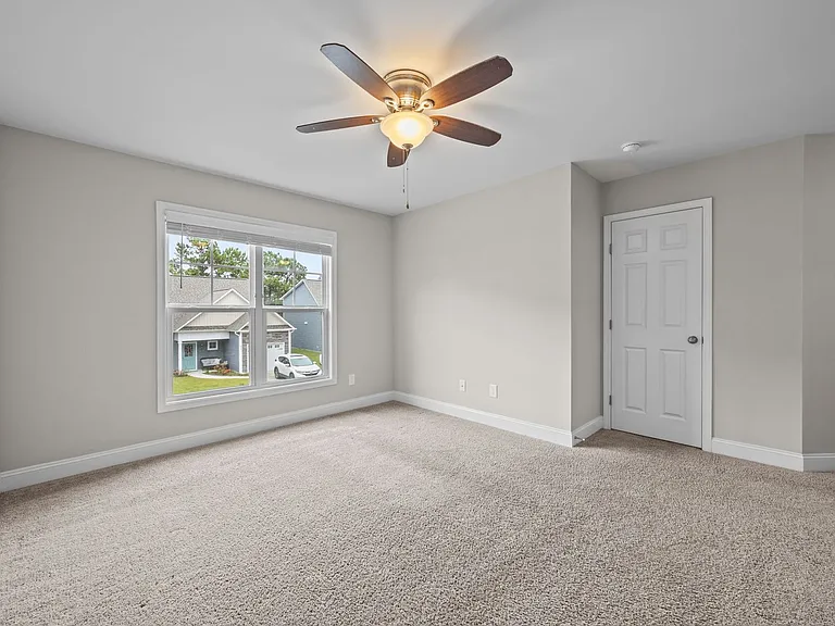 211 N Stingray Ln — Photo 16