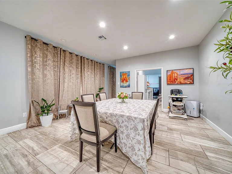 7606 Portal Dr — Photo 32
