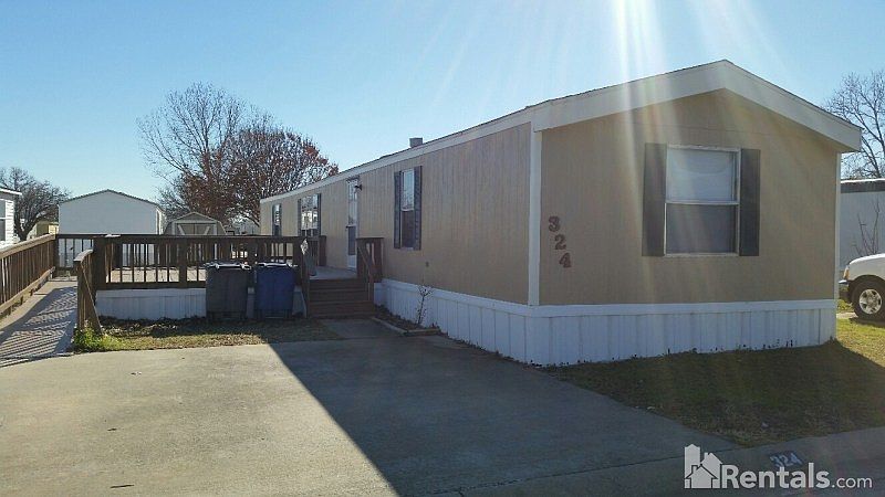 1st image of 324 Bobby Ave