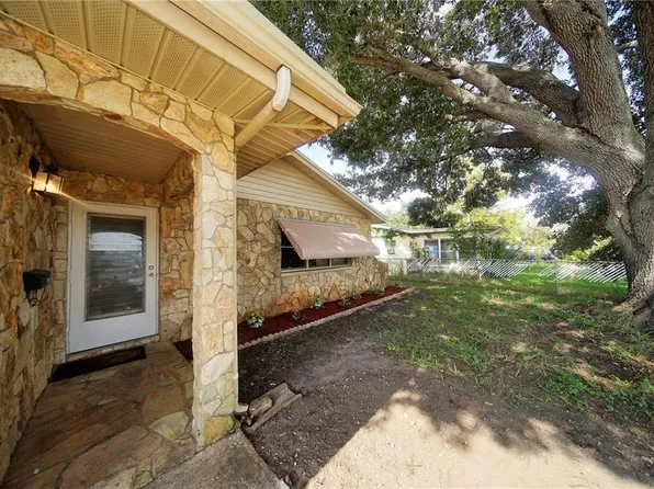 824 62nd Ave NE, Saint Petersburg, FL 33702