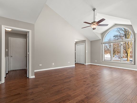 5th image of 9401 Debbie Ln