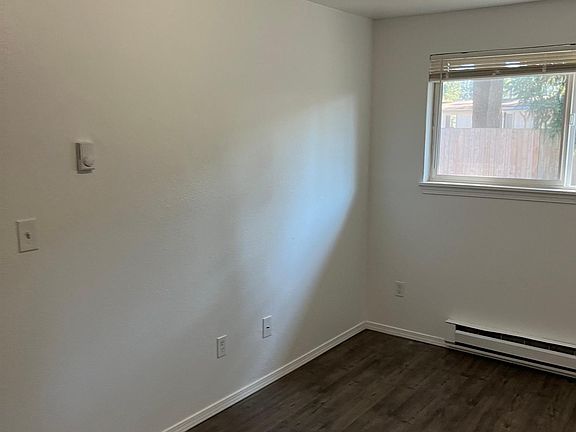 5th image of 12314 112th Avenue Ct E #4