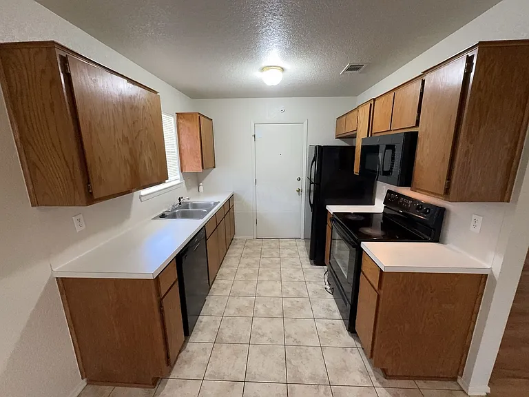 621 Deloris Dr — Photo 11