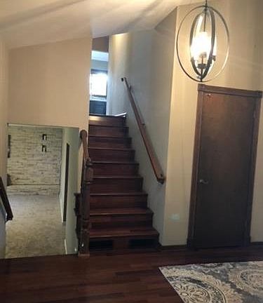 5th image of 1000 E Greenwood Ave