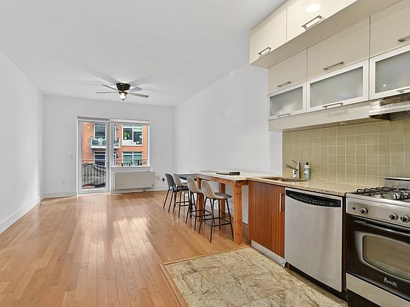 4th image of 4126 27th St APT 5C