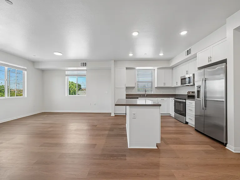 Gallery Park Apartments — Photo 5