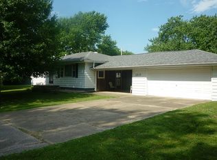 3217 S Rita Ave, Southern View, IL 62703