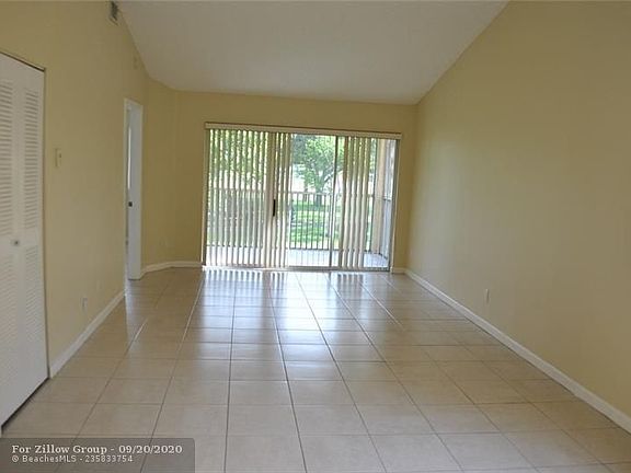 4th image of 1091 Coral Club Dr #1091