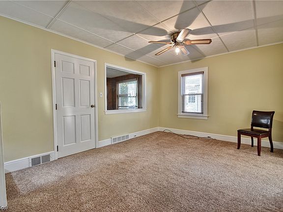 3rd image of 316 Chestnut St
