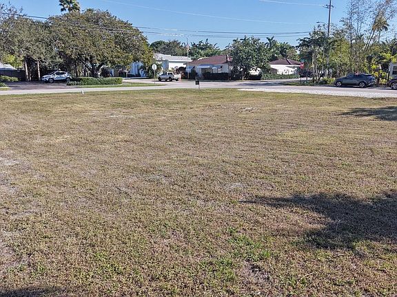 4th image of 435 NE 25th Street