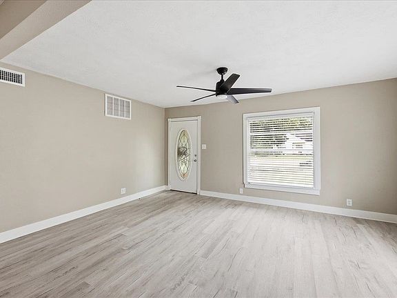 5th image of 665 Garland St