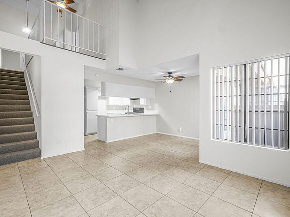 4th image of 703 W Stetson Ave #703