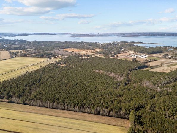 1674 Hwy 101, Beaufort, NC 28516