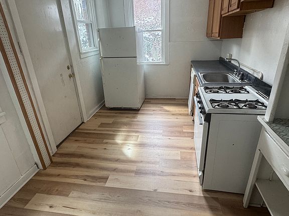 2nd image of 227 Chesterfield Rd