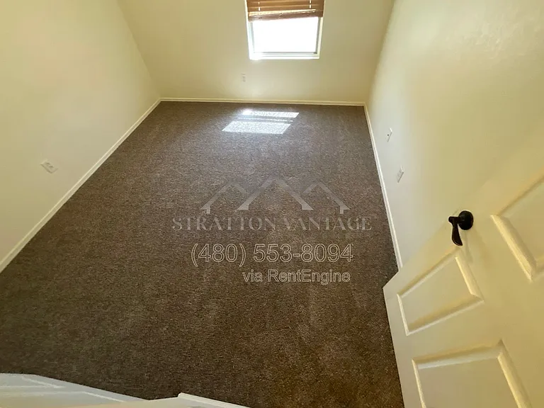 9592 N 82nd Ave — Photo 11