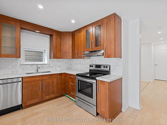 4th image of 679 Vaughan Rd