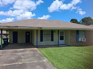 318 Phyllis Dr, Jennings, LA 70546