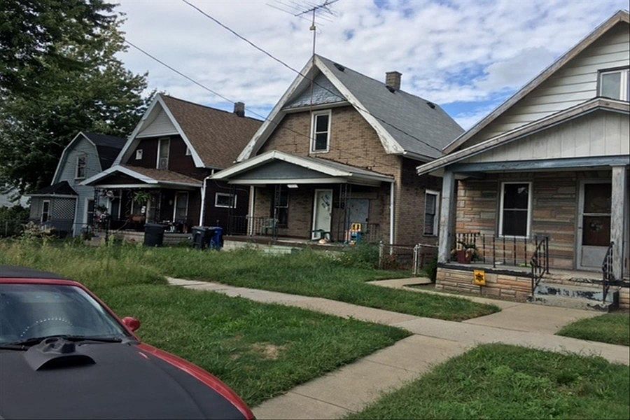 2nd image of 1309 Vinal St