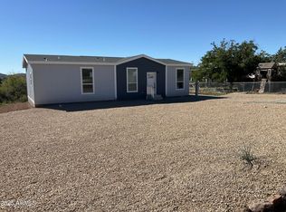20821 E Cactus Wren Dr, Mayer, AZ 86333