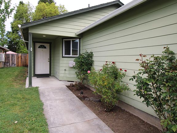 2nd image of 143 Little Butte Dr